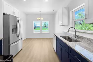 592 Bonnet St, Port Saint Joe, FL 32456 - Photo 11