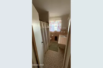 5526 Old U S Road, Malone, FL 32445 - Photo 15