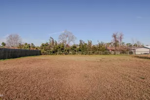 8011 Betty Louise Dr, Panama City, FL 32404 - Photo 7