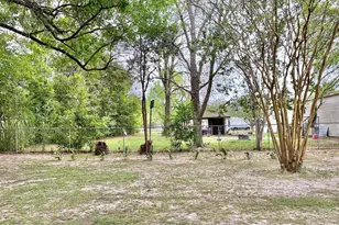 807 Maple St, Chipley, FL 32428 - Photo 31