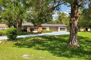 807 Maple St, Chipley, FL 32428 - Photo 3