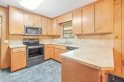 936 Carol Court, Chipley, FL 32428 - Photo 11