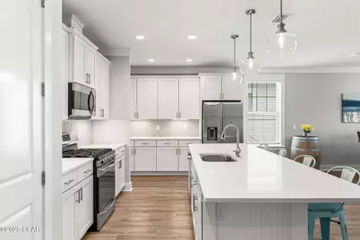 2013 Warbler Street, Panama City, FL 32405 - Photo 9