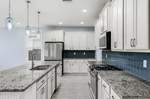 1712 Daffodil St, Panama City, FL 32405 - Photo 7