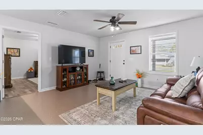 5985 Webb Street, Graceville, FL 32440 - Photo 5