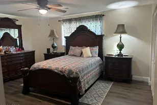 1021 8th Ave, Graceville, FL 32440 - Photo 7