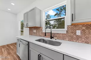 63 E Raphael Rd, Defuniak Springs, FL 32433 - Photo 11