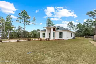 63 E Raphael Rd, Defuniak Springs, FL 32433 - Photo 3