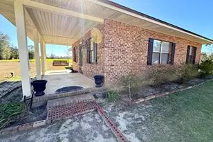 1652 Howell Williams Rd, Bonifay, FL 32425 - Photo 3