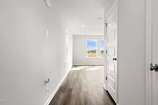 3127 Breezy Bay Ct, Southport, FL 32409 - Photo 5