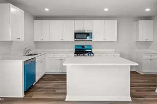 3127 Breezy Bay Ct, Southport, FL 32409 - Photo 11