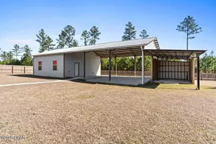 561 Lakepointe Dr, Chipley, FL 32428 - Photo 39