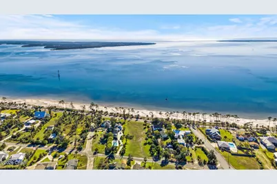 1108 W Beach Drive, Panama City, FL 32401 - Photo 17