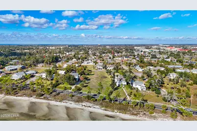 1108 W Beach Drive, Panama City, FL 32401 - Photo 17