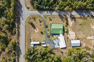 2686 Mona Ln, Alford, FL 32420 - Photo 37