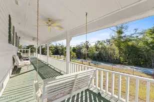 2686 Mona Ln, Alford, FL 32420 - Photo 7