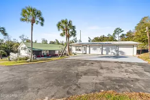 2686 Mona Ln, Alford, FL 32420 - Photo 9