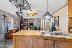 519 McPherson Dr, Alford, FL 32420 - Photo 9