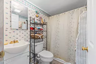 519 McPherson Dr, Alford, FL 32420 - Photo 19