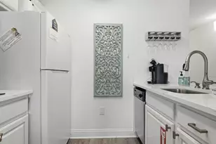 114 Carillon Market St, Panama City Beach, FL 32413 - Photo 11