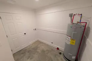 13733 Windsor Ave, Youngstown, FL 32466 - Photo 17