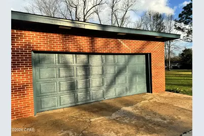 1021 8th Avenue, Graceville, FL 32440 - Photo 17