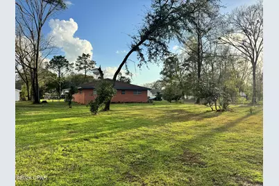 1021 8th Avenue, Graceville, FL 32440 - Photo 9