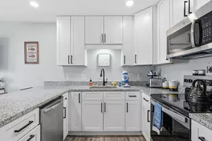 501 Granada Cir, Panama City Beach, FL 32413 - Photo 9