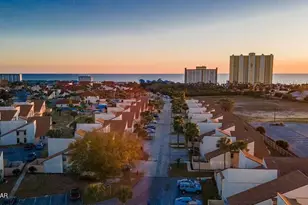17462 Front Beach Rd, Panama City Beach, FL 32413 - Photo 27