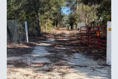 13920 Woodland Road, Southport, FL 32409 - Photo 9