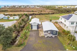 201 8th St, Mexico Beach, FL 32456 - Photo 3