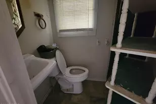 1352 Watts Ave, Chipley, FL 32428 - Photo 9