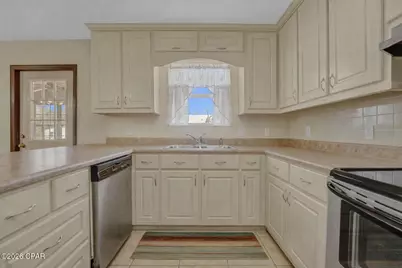 2831 Maulden Road, Southport, FL 32409 - Photo 9