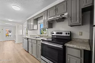 206 E 2nd Ct, Panama City, FL 32401 - Photo 13