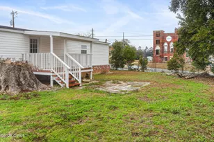 2850 St John St, Marianna, FL 32448 - Photo 3