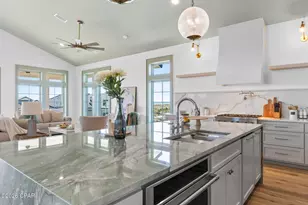 109 Dunes Dr, Mexico Beach, FL 32456 - Photo 15