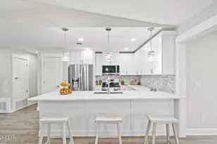 708 Venetian Way, Panama City, FL 32405 - Photo 9