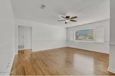 210 N Cove Boulevard, Panama City, FL 32401 - Photo 9