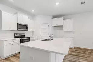 414 Wolcott Wy, Panama City Beach, FL 32413 - Photo 5