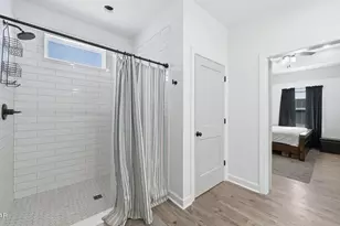 705 W 8th St, Lynn Haven, FL 32444 - Photo 25