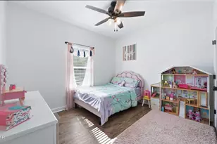 705 W 8th St, Lynn Haven, FL 32444 - Photo 17
