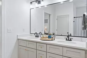 705 W 8th St, Lynn Haven, FL 32444 - Photo 23