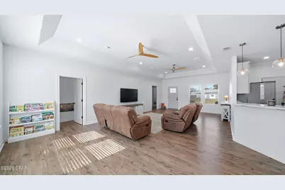 705 W 8th Street, Lynn Haven, FL 32444 - Photo 9