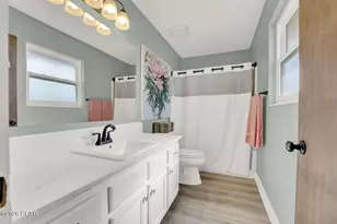 301 Floyd Dr, Lynn Haven, FL 32444 - Photo 33