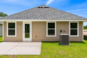 142 Chateau Ln, Port Saint Joe, FL 32456 - Photo 25