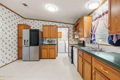 11943 Happyville Road, Youngstown, FL 32466 - Photo 9