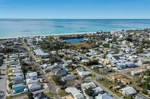 19909 Alta Vista Dr, Panama City Beach, FL 32413 - Photo 17