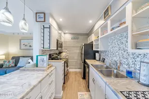 17614 Front Beach Rd, Panama City Beach, FL 32413 - Photo 7