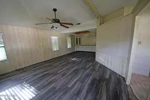 18475 SE 55th Pl, Ocklawaha, FL 32179 - Photo 11