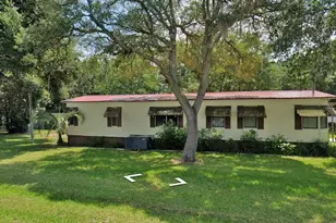 18475 SE 55th Pl, Ocklawaha, FL 32179 - Photo 1